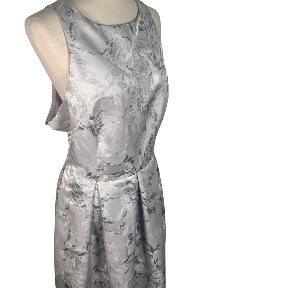 Alex Evenings Gown Women 18 Silver Metallic Brocade Ball Gown Formal Wedding - Picture 3 of 9